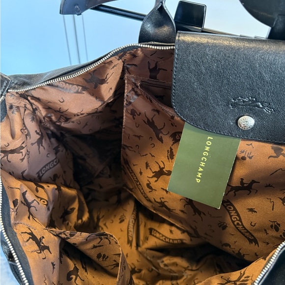 Longchamp Classic Black Leather Shoulder Bag - Picture 2 of 16